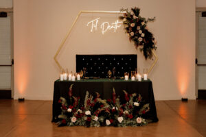 Moody sweetheart table